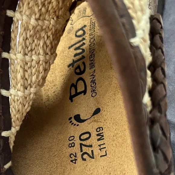 Birkenstock Tan and Brown Sandals - Picture 4 of 5